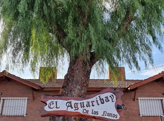 El Aguaribay De Los Nonos